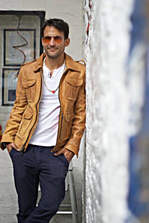 CHAQUETA RETRO DE CUERO JACOB LUKAS LG EN COLOR TAN ENVEJECIDO PRELAVADO
